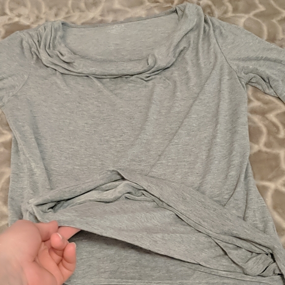 Soft gray cowl bateau neck long sleeve t-shirt - Picture 6 of 7